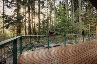 Others 4 60gs - Pets Ok - Soaker Tub - Deck 2 Bedroom Cabin by RedAwning