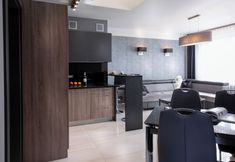 Others 4 Small Venice Apartments