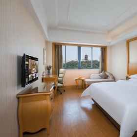 Room 1 Vienna International Hotel Foshan Qiandenghu Guicheng Subway Station Branch, Shanghai Street ホテル