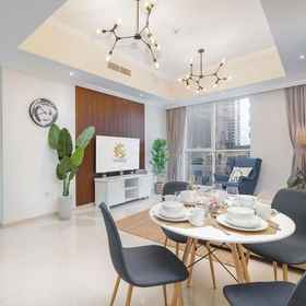 Primary image 1 Luxe 1 BR City View Pool & Gym by Belvilla, Entrecôte Café de Paris🇨🇭 Hotels