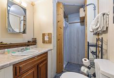 Others 6 Hillbilly Highrise