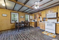 Others 5 Hillbilly Highrise