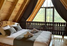 기타 4 Ar Mavor Bungalov