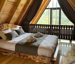 기타 4 Ar Mavor Bungalov