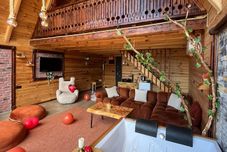 기타 Ar Mavor Bungalov