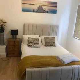 Primary image 1 Stunning 3-bed House in Bristol, Hotel Nailsea's Epic Park