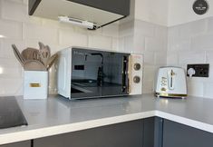 Others 6 City Centre 1-bed Apartment in Preston With Sky