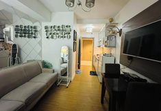 Lain-lain 6 One Bedroom WBalcony Near Bgc Netflix