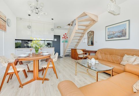 Others Three-level Rewal Apartment by Renters