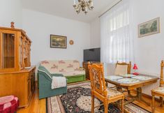 기타 6 Sopocki Kredensik by Grand Apartments