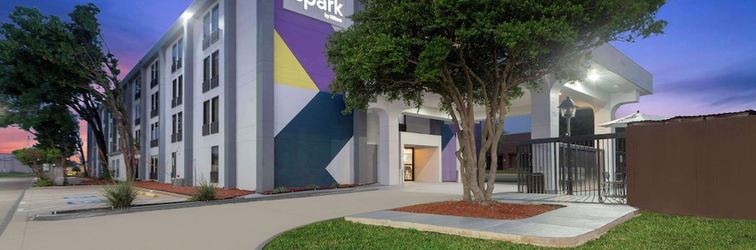 기타 Spark by Hilton Grand Prairie