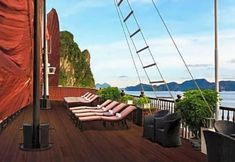 Others 7 Alisa Cruise Halong