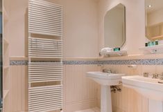 Lainnya 5 Beautiful and Authentic Apartment Nearby the Beach