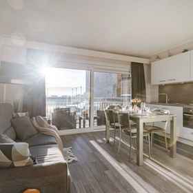 Room 1 Charming Studio With Terrace Nearby the Beach, Căn hộ Gistel