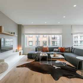 Room 1 อพาร์ทเมนท์ที่ตระการตาในใจกลาง Knokke, โรงแรม & ที่พัก Arrondissement Brugge