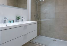 Others 4 Bright Apartment Near the Beach