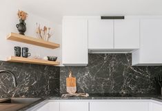 其他 3 Pleasant 2 Bedroom Apartment With Private Parking