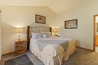 其他 4 37 Kinglet 4 Bedroom Home by RedAwning