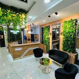 Reception1WEST GARDEN HOTEL,Bayraklı飯店