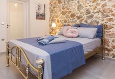 อื่นๆ 5 Pireas Jewel New Design Apt w Backyard