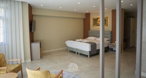 Lain-lain 2 Ayder Altiparmak Suit