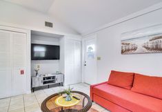 Lain-lain 5 Cozy St Pete Home ~ 2 Mi to Madeira Beach!