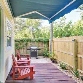 Primary image 1 Cozy St Pete Home ~ 2 Mi to Madeira Beach!, Khách sạn Suncoast Seabird Sanctuary