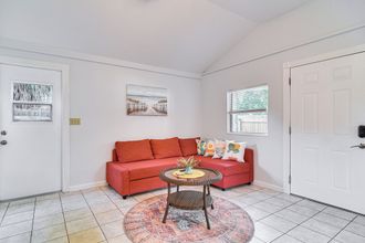 Lain-lain 4 Cozy St Pete Home ~ 2 Mi to Madeira Beach!