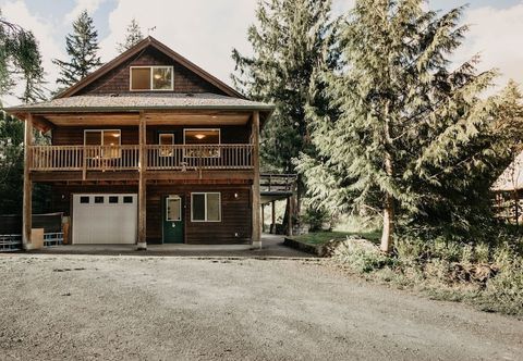 Others 77mbr - Wi-fi - Fireplace - Pets Ok - Bbq 3 Bedroom Cabin by RedAwning