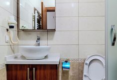 อื่นๆ 5 City Hall Apart Hotel