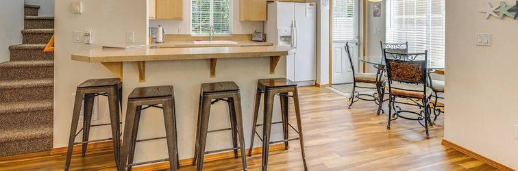 Lain-lain Half Mi to Beach: Rockaway Beach Home w/ Grill!