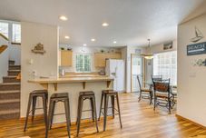 Lain-lain Half Mi to Beach: Rockaway Beach Home w/ Grill!