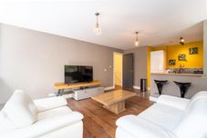 Lain-lain Stunning Modern City Centre Apartment Retreat