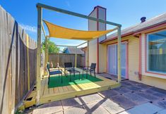 Lain-lain 2 Houston Area Home w/ Yard - 5 Mi to Sugar Lakes!