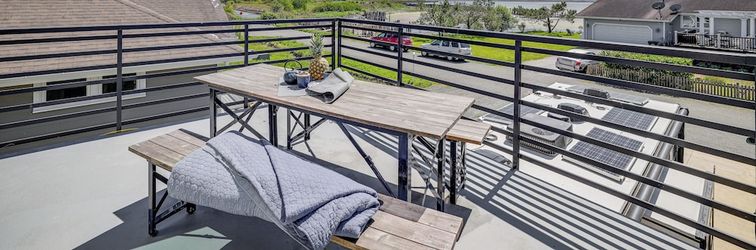 其他 Sleek Ferndale Home w/ Ocean & Mountain Views!