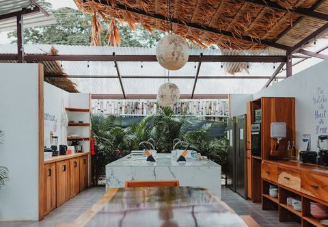 Khác La Tribu Boutique Hostel for Women