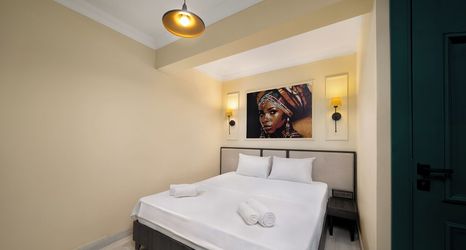 Others 2 Onyour Dreams Hotel