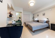 Others 5 HILLS SAPPORO 203