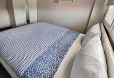 Others 2 Bi Suite Urla