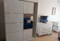 Others 7 Rolex Hotel