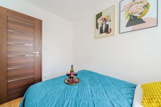 Others 4 Lumina apart on Aleje Solidarności