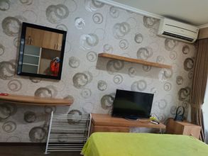 Others 4 Gateway Pastuer Apartement by Clover