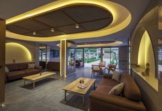 기타 6 Monk Resort Hotel