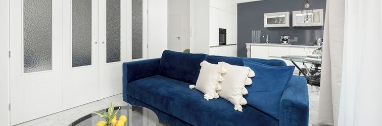 Others Warsaw Apartment by Renters Prestige