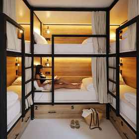 Room 1 黑白旅馆, 塞尔瓦港 酒店