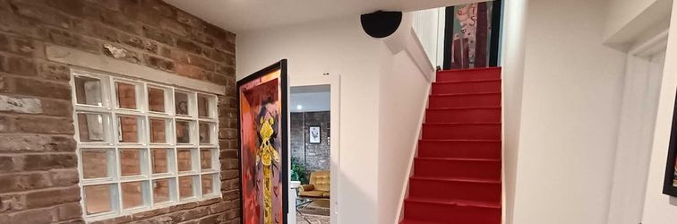 Others Northampton Oasis - 4 Bedroom House