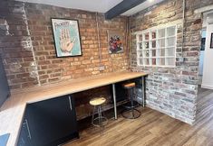 Others 7 Northampton Oasis - 4 Bedroom House