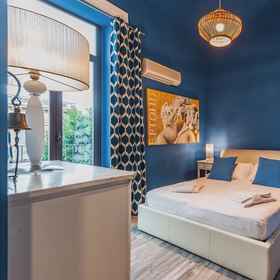 Room 1 Ursino apartment with balcony, I Capricci di Marisol Hotels