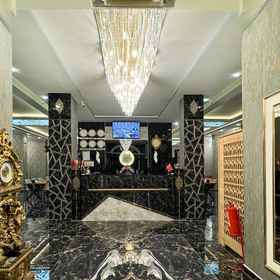 Reception 1 Fullmoon Suit Otel, Van Hotels
