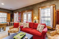 Others Easy-access Pigeon Forge Cabin w/ Hot Tub!